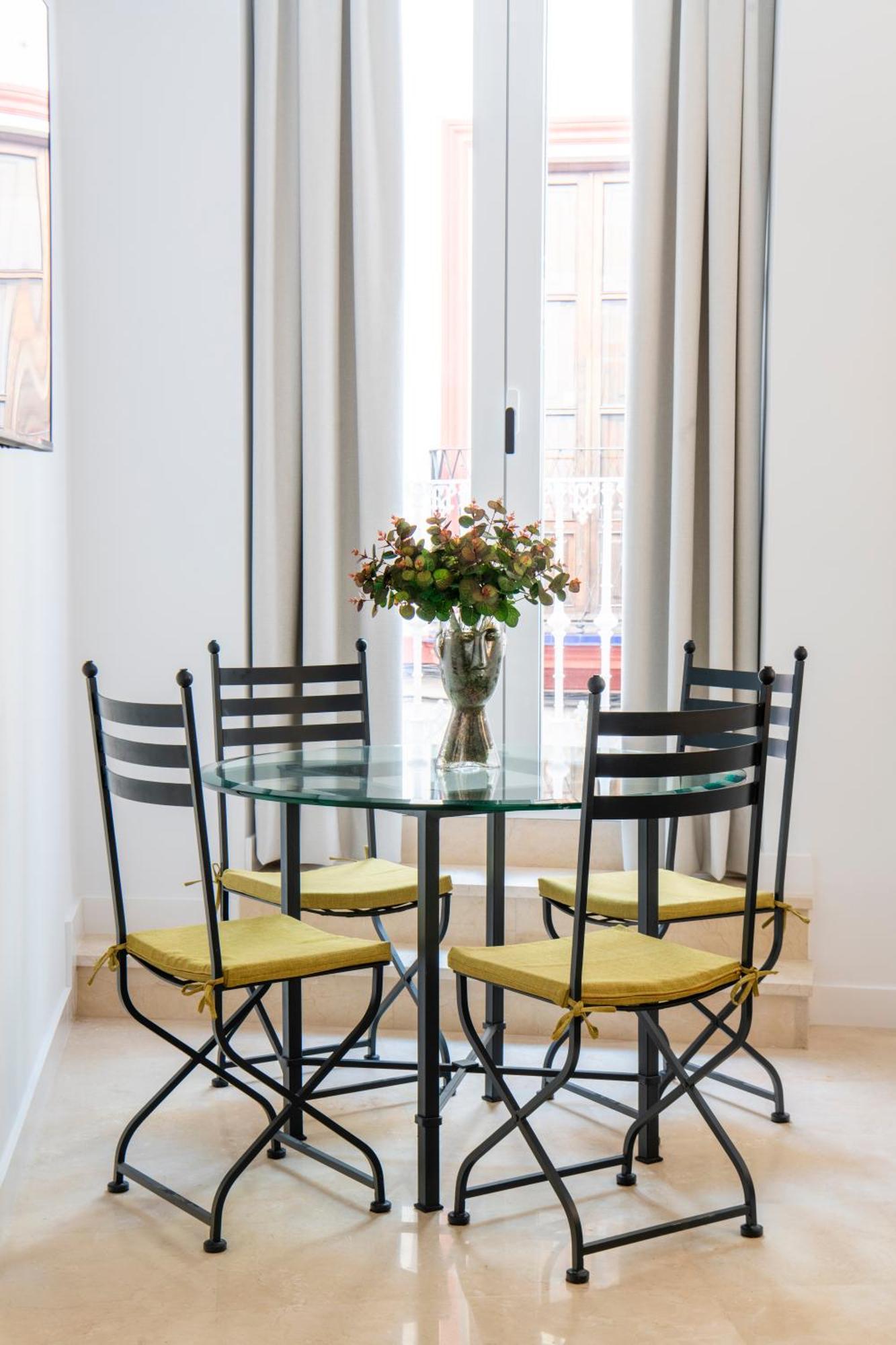 Apartmán Estrella Giralda By Valcambre Sevilla Exteriér fotografie
